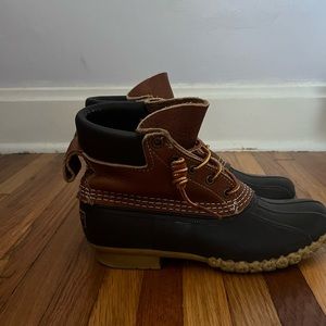 LL Bean Bean Boots size 8